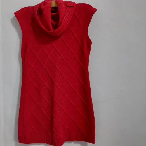 Tricot alongado vermelho cereja