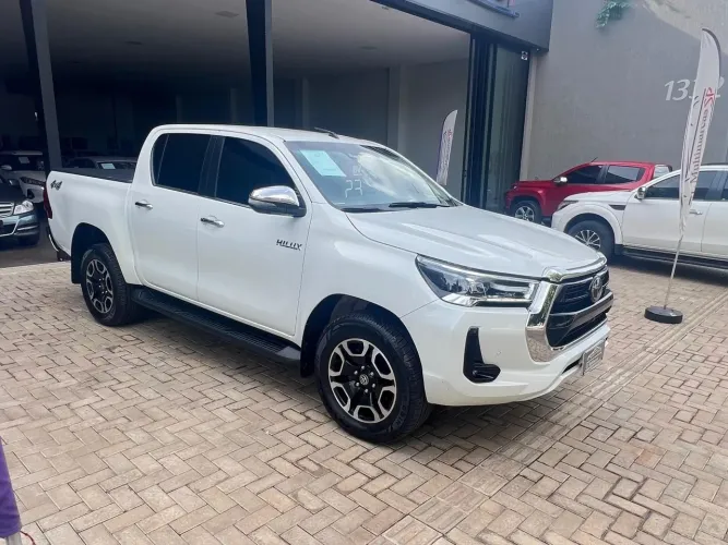 Toyota Hilux 4X2 2.8 Diesel 2023