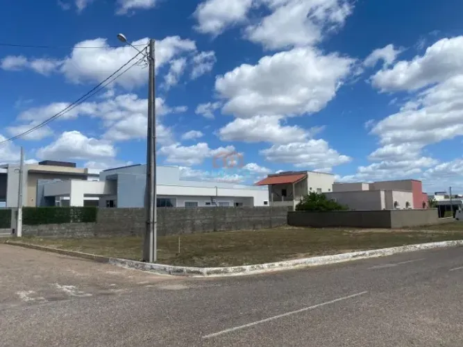CÓD: 5219.  Lote de Esquina para Venda no Condomínio Ecoville no bairro Rincão, localizado