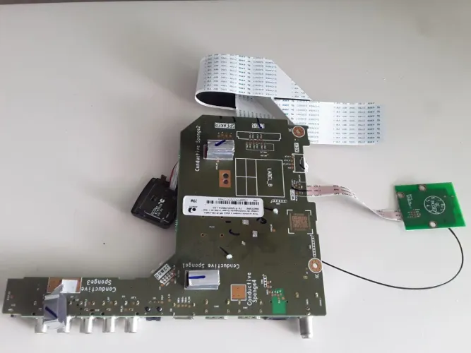 Placa principal Tv philco Ptv32G70RCH<br>Em perfeito estado de funcionamento e conservação. 