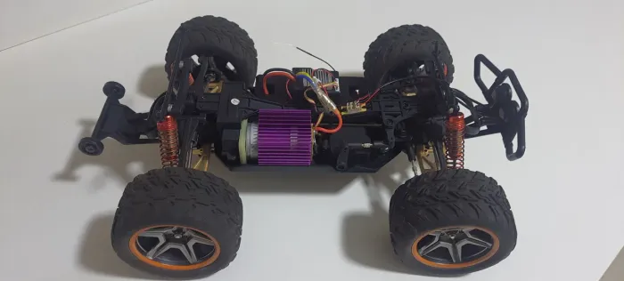 Carinho De Controle Rc Wltoys 104009 1:10 45km