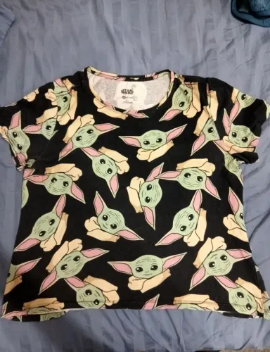 Camiseta rara Star wars baby yoda