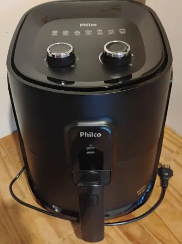 Air Fryer -Philco 5,5l preto.