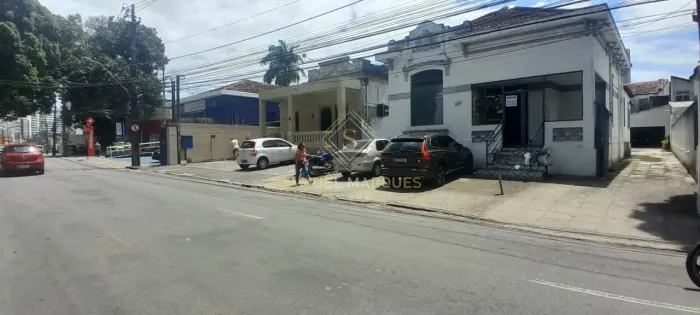 Casa Comercial em Derby - Recife