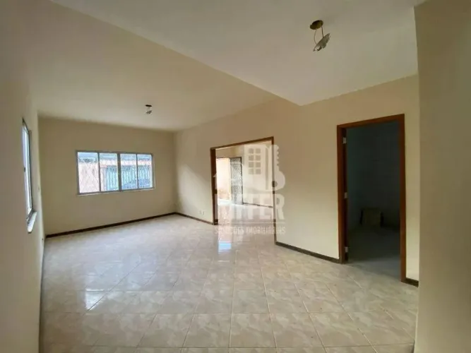 Casa com 3 dormitórios à venda, 128 m² por R$ 700.000,00 - Piratininga - Niterói/RJ