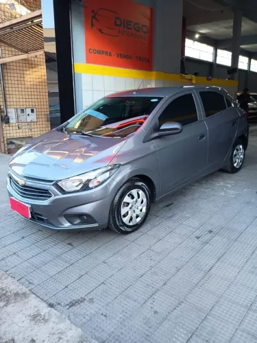 Onix Joy 1.0 8v 4 cilindros Ano 2020 Completo
