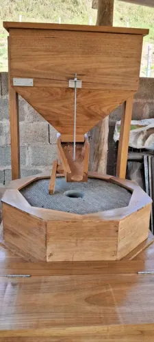 Moinhos de pedra elétrico "Atafona" para fazer fuba