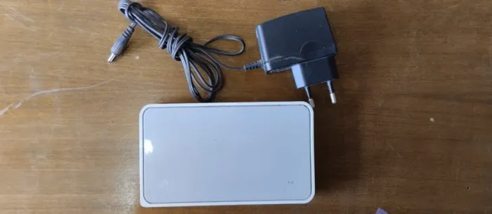 Switch de mesa de 8 portas 10/100Mbps tp-link
