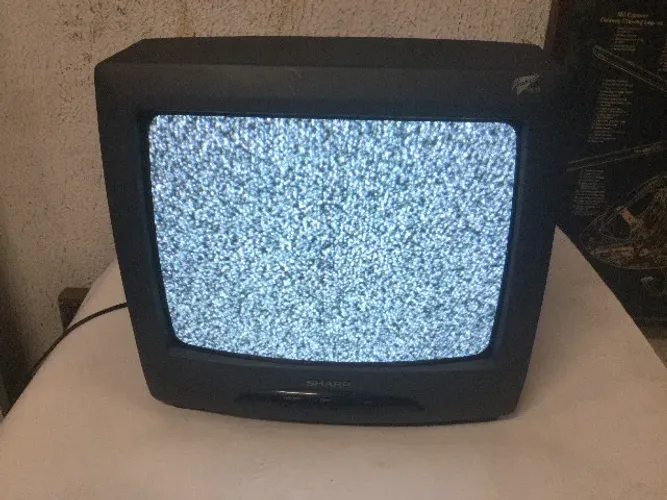 tv antiga 14 polegadas sharp