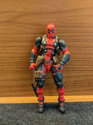 Boneco Deadpool