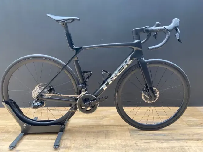 Trek Madone SL6 AXS gen 8 2024