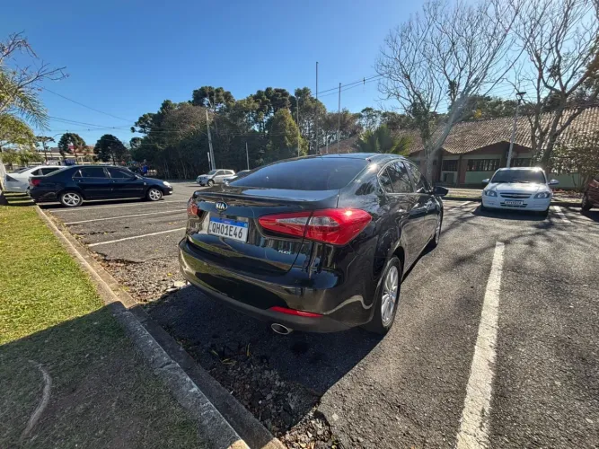 Kia Motors Cerato 1.6 16V Flex Aut. 2016