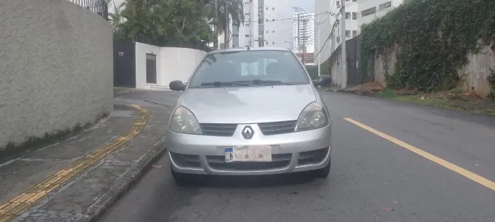 Renault Clio Campus Hi-flex 1.0 16V 3P 2010