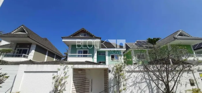 Recreio dos Bandeirantes | Casa de Condomínio 4 quartos, sendo 4 suites