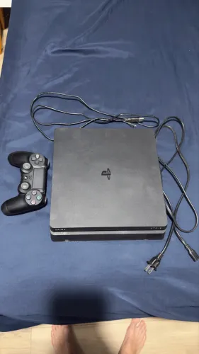 PS4 SLIM