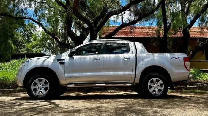 Ford Ranger Limited 3.2 20V 4X4 CD Aut. Dies. 2015