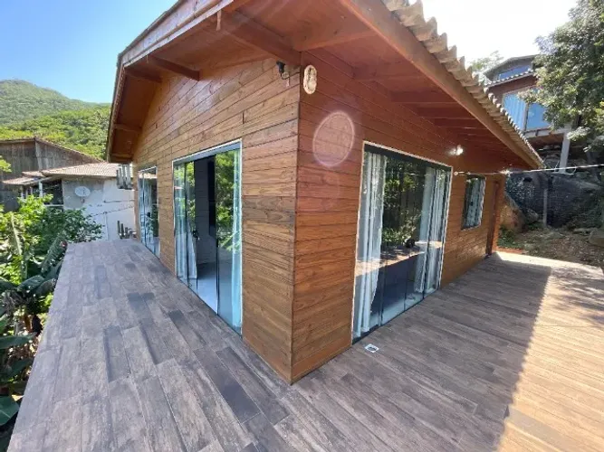 Casa vista mar 2 quartos-Praia dos Açores localidade Costa de Dentro