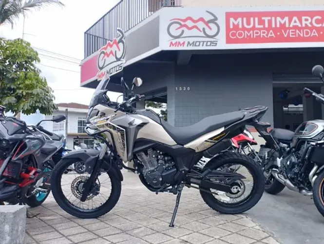 Honda / XRE 300 Sahara Adventure - 2025