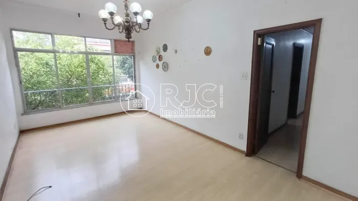 Imóvel para venda tem 145 metros quadrados com 3 quartos em Tijuca - Rio de Janeiro - RJ