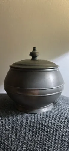 Pote decorativo com tampa