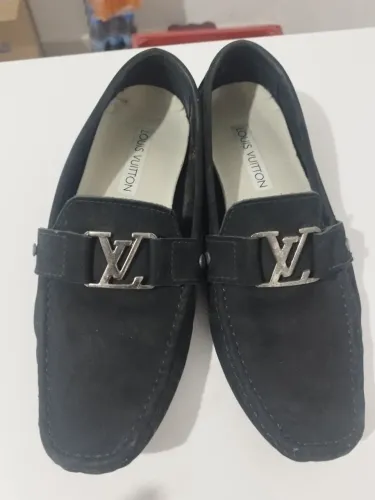 Sapatos Louis Vuitton Pretos