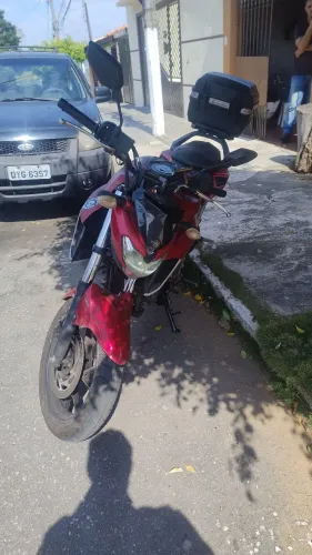 YAMAH FAZER 250 2020 - VERMELHA - 74.000 KM