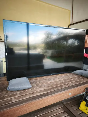 Tv Samsung 4k 65 polegadas (defeito no blacklight)
