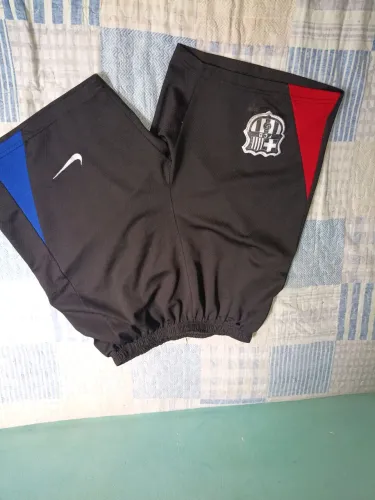 Apenas o short do Barcelona 
