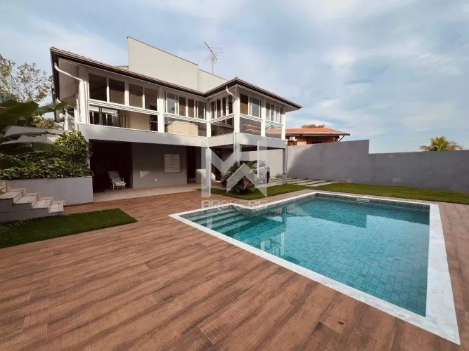 Casa térrea à venda no Condomínio Estância Marambaia em Vinhedo/SP