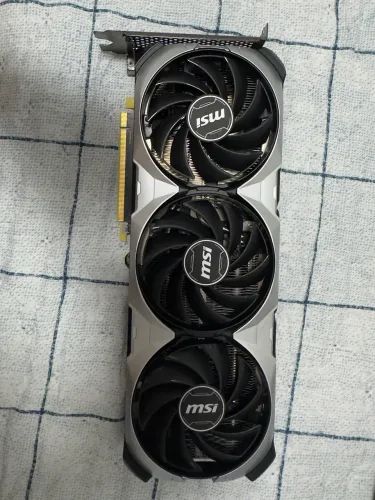 RTX 4060 Ti MSI VENTUS 3X 8 GB - Semi nova (Perfeito estado)