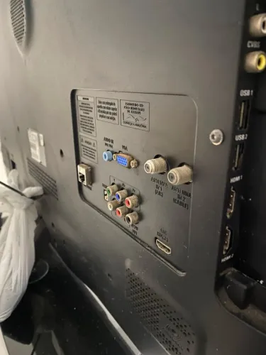 TV PARA RETIRADA DE PEÇAS