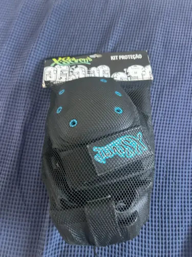 Kit de Proteção X-Seven para Skate/ Patins/Bike - Tam. M - NOVO
