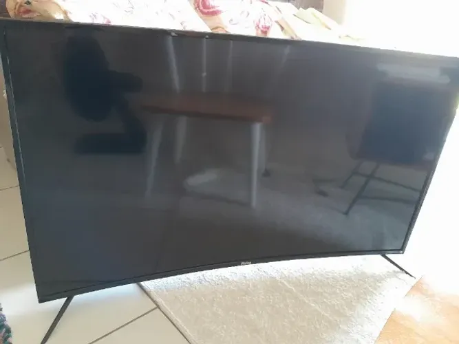 Tv Philco 55 4k tela curva