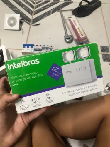 Bloco de Iluminação de Emergência Intelbras BLA 600 - 150m² - Novo