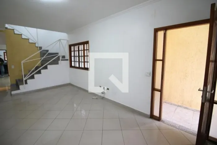 Casa à Venda - Vila Yara, 3 Quartos, 189 m2