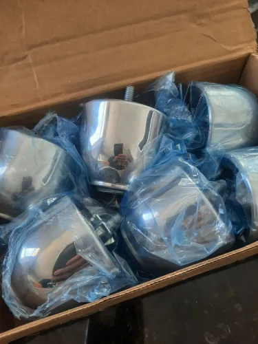 Kit Pés para Sofá e Camas