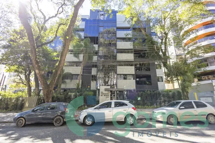 Apartamento com 3 dormitórios no Edifício Theodoro de Bona Cabral
