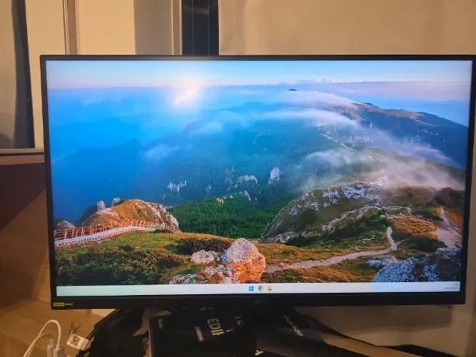 Monitor Gamer LG UltraGear 27" IPS 180Hz 1ms - 27GS60F com NF