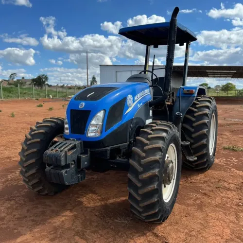 TRATOR NEW HOLLAND 2018