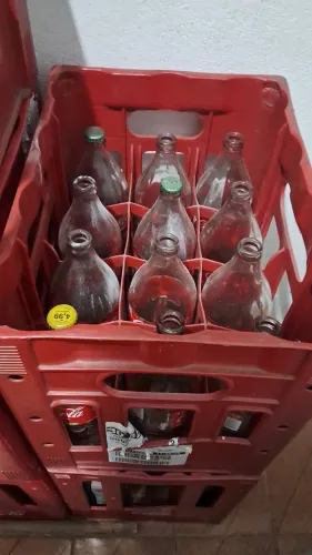Engradado de Coca-cola 1l vidro. Ideal para organizar seus produtos bares e restaurantes