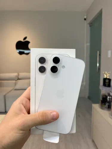 iPhone 16