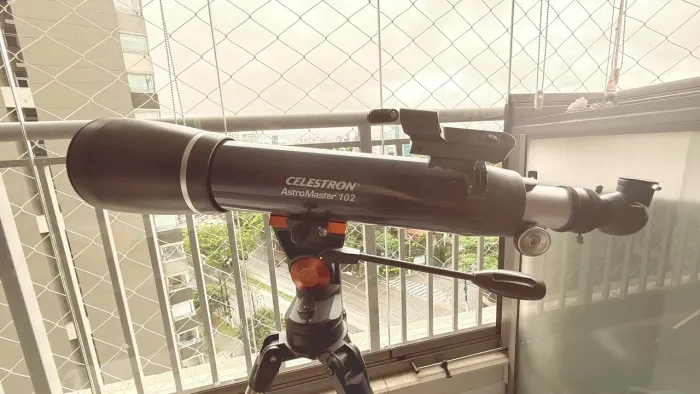 Telescópio Celestron AstroMaster 102az