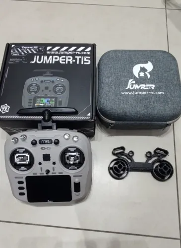 Rádio Jumper T15 ELRS 1W