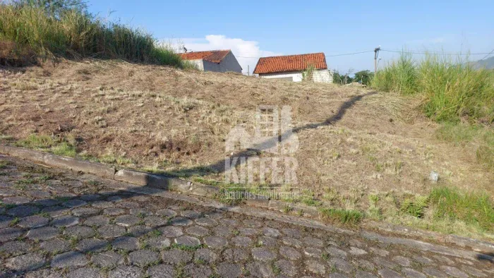 Terreno à venda, 200 m² por R$ 80.000,00 - Ipiiba - São Gonçalo/RJ