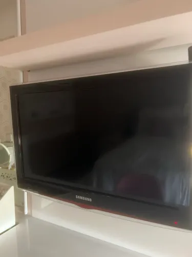 TV 32 polegadas não é smart