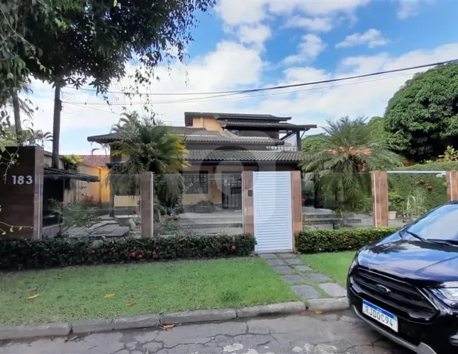 Luis Fernando - Casa para venda com 600 m2 quadrados com 4 Q em Jacarepaguá - Rio de Janei