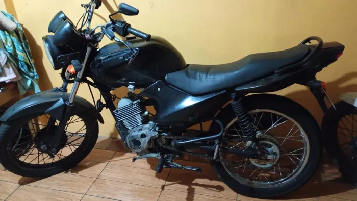 Vendo duas motos modelo factor