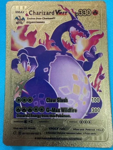 Vendo carta Galar do Champion?s Path Charizard Vmax (com marcas de uso)