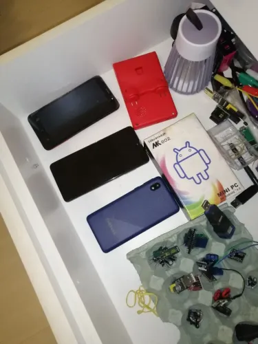 Seu celular da gaveta..