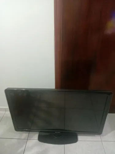 Televisão 42" da marca Philips, Ful HD, Convencional